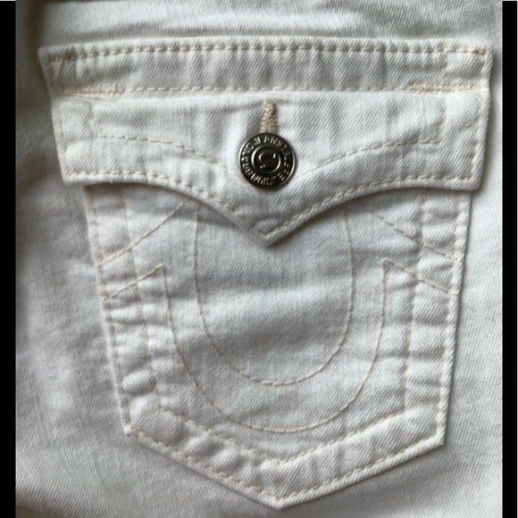 💎 NWOT Boot-cut True Religion Jeans 💎 - Picture 7 of 7